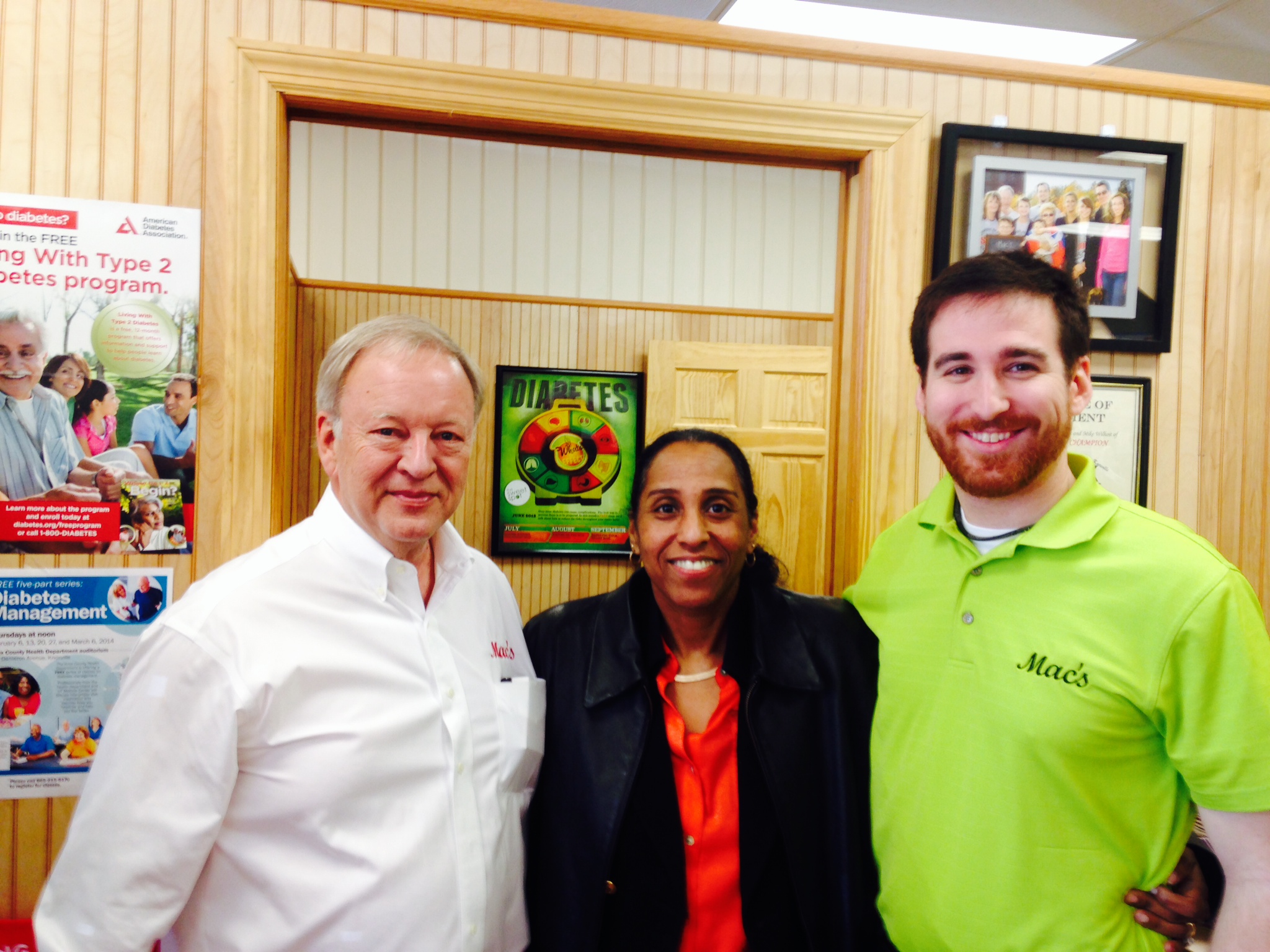Dean Visits Knoxville Experiential Sites