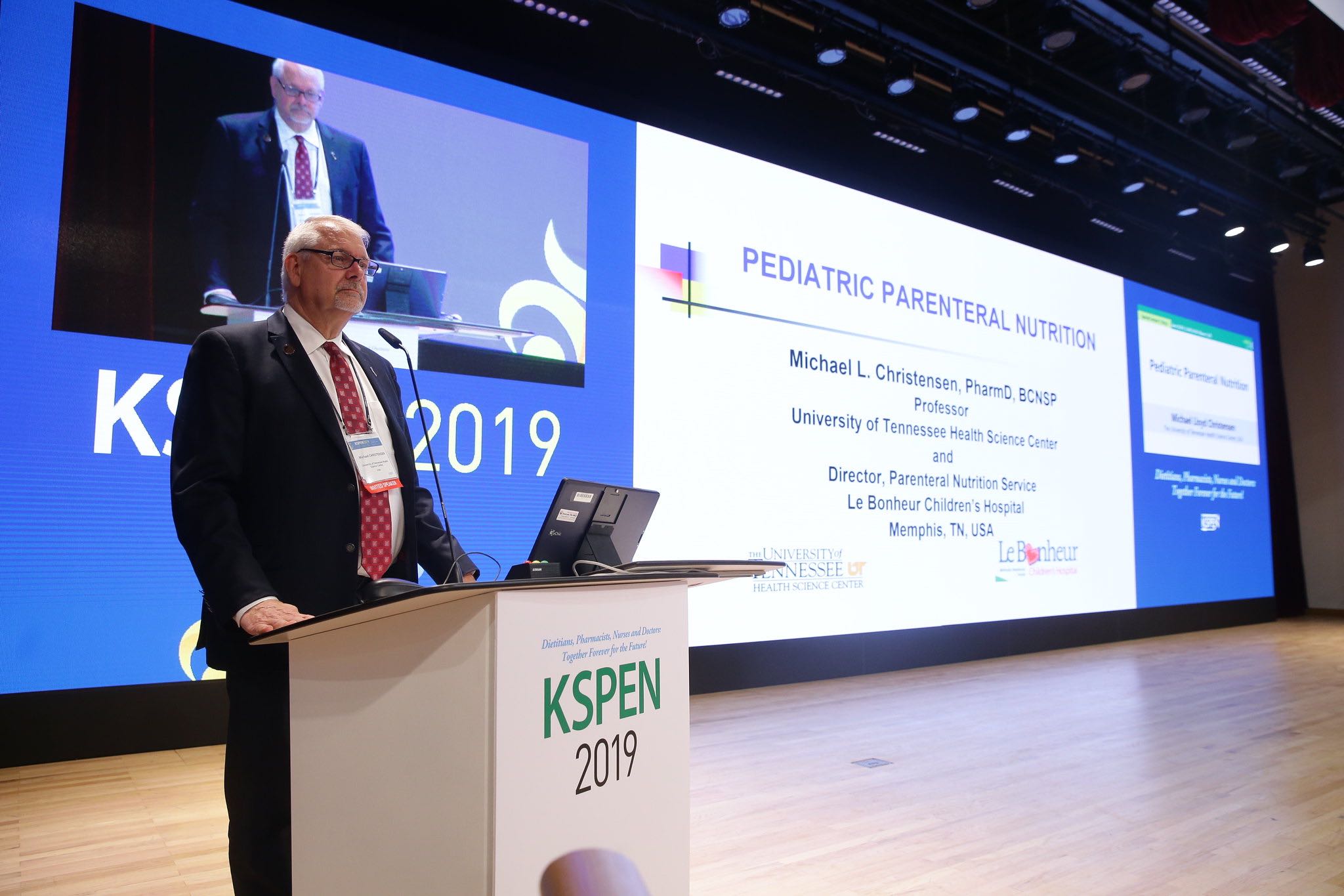 Christensen lectures on pediatric parenteral nutrition at international meeting